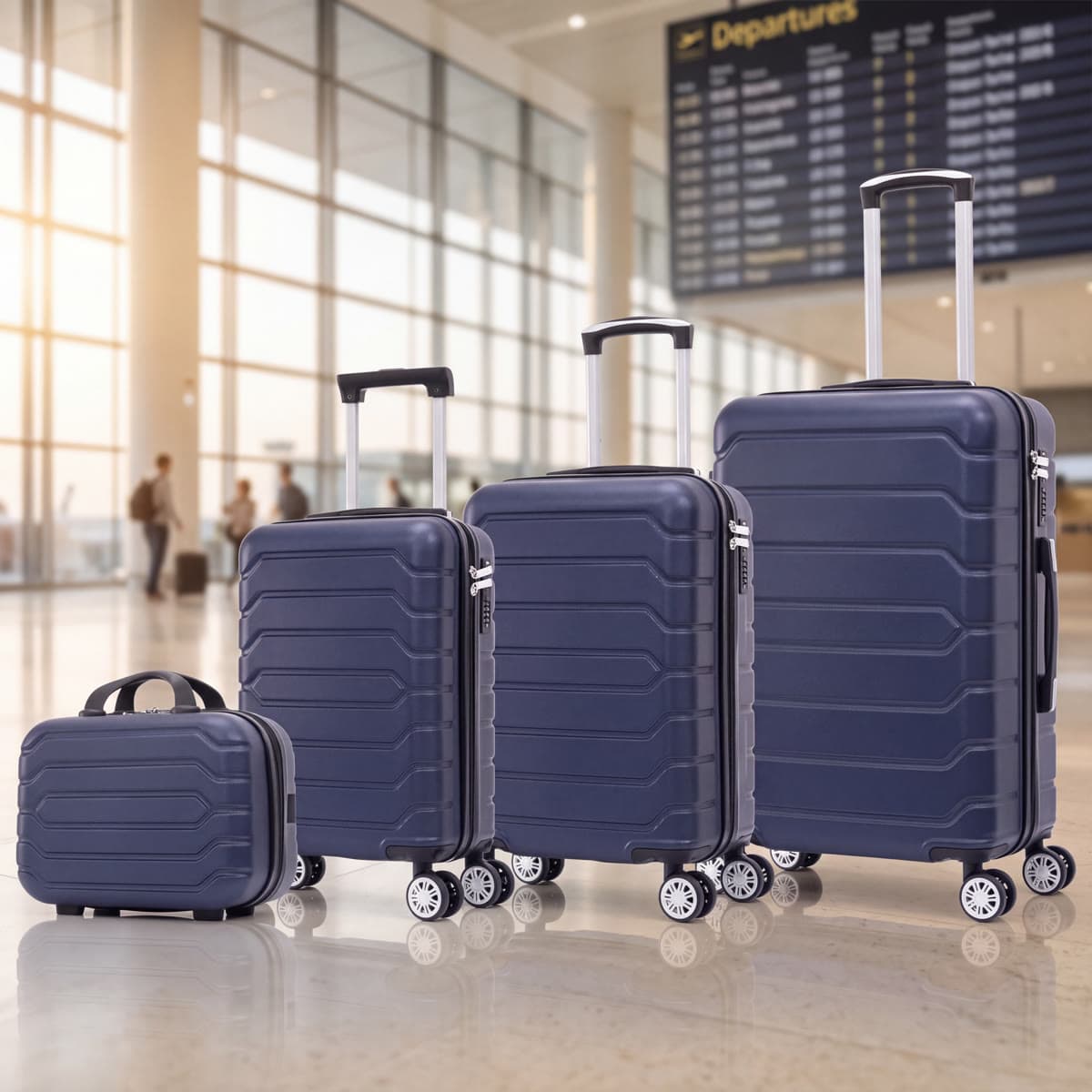 Las cuatro piezas del juego en azul marino en la terminal del aeropuerto